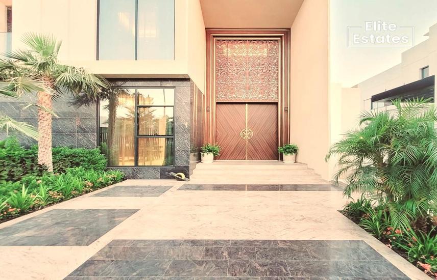 7 Bedroom Villa For Sale in Damac Lagoons