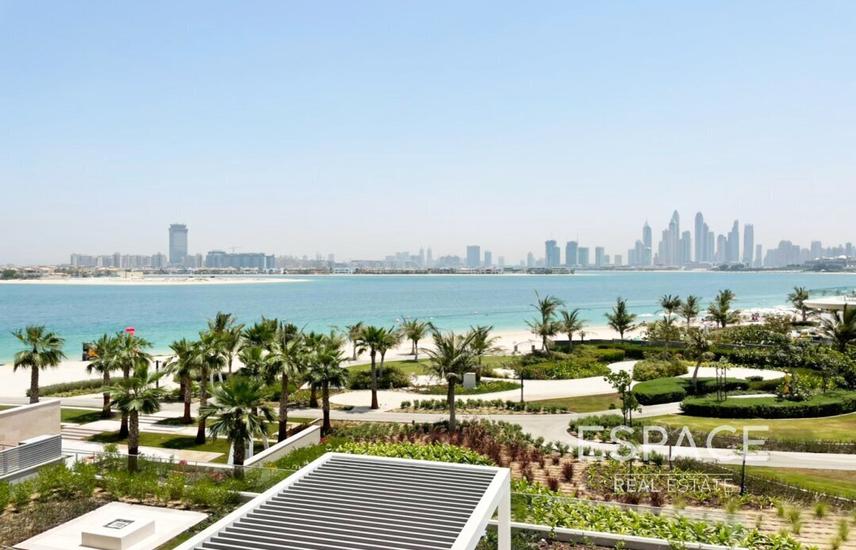 3 Bedroom Apartment For Sale in Palm Jumeirah