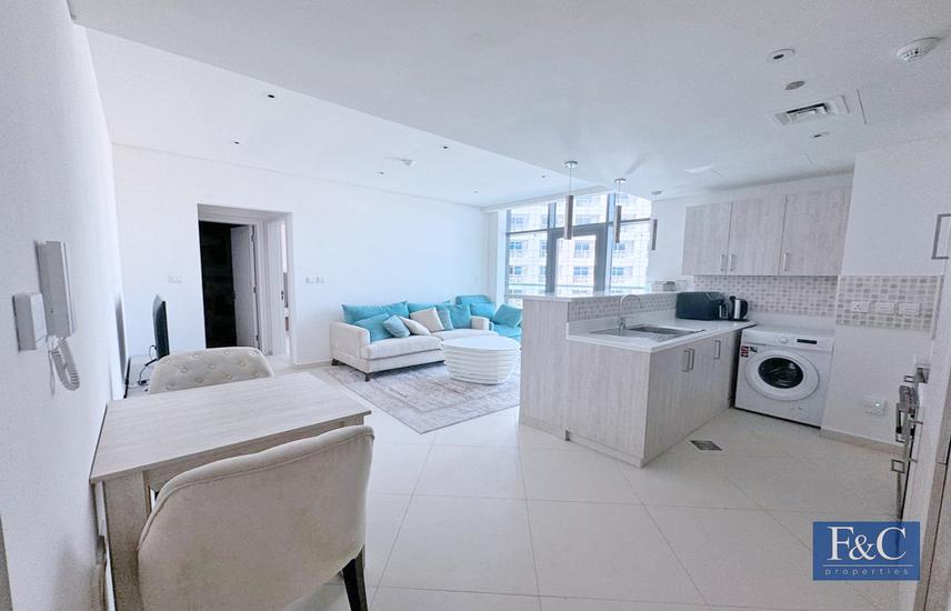 1 Bedroom Apartment For Sale in Palm Jumeirah