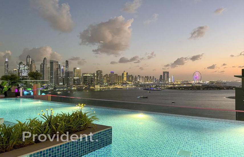 studio Bedroom Apartment For Sale in Palm Jumeirah