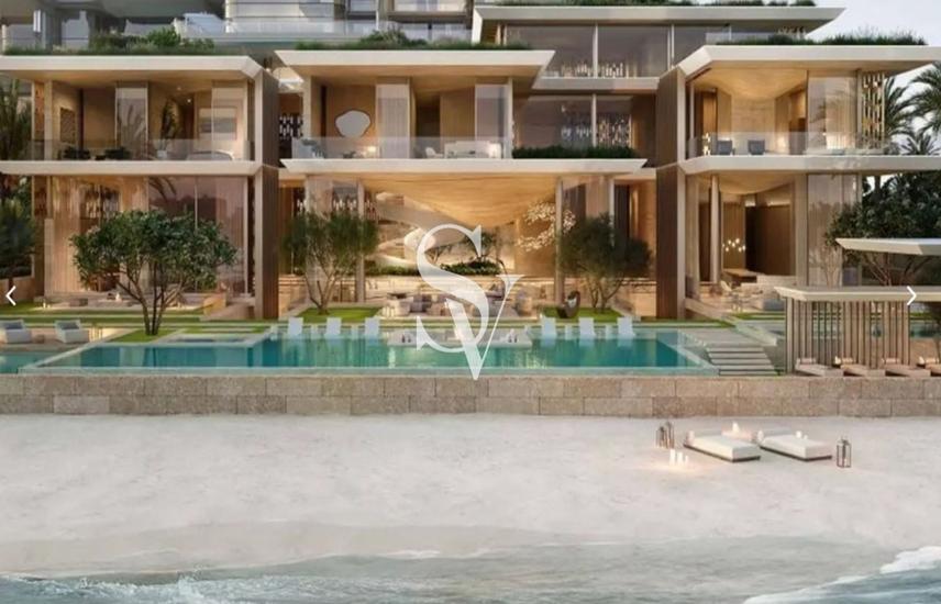 7 Bedroom Villa For Sale in Palm Jumeirah