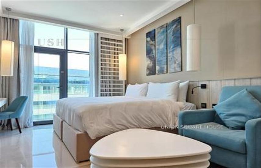 studio Bedroom Apartment For Sale in Palm Jumeirah