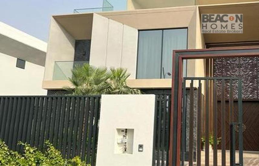 7 Bedroom Villa For Sale in Damac Lagoons