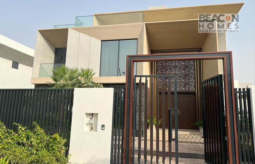 7 Bedroom Villa For Sale in Damac Lagoons