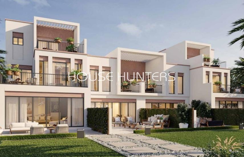 5 Bedroom Villa For Sale in Damac Lagoons